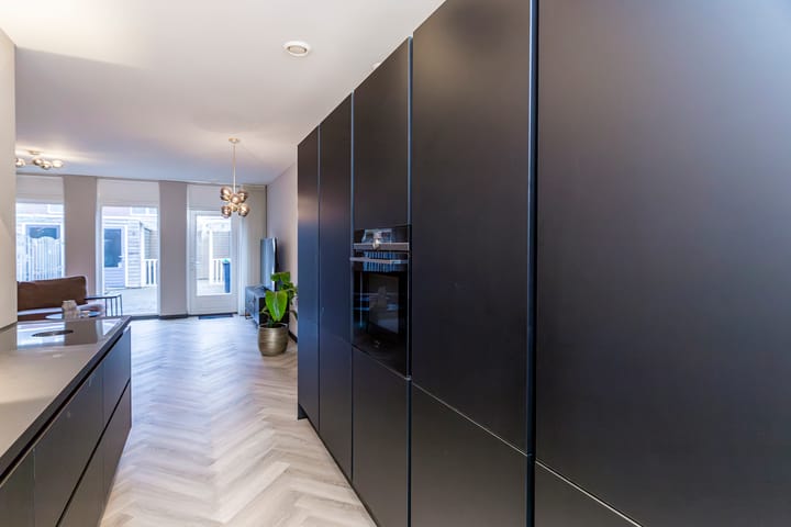 Foto 10 van Montevideostraat 60