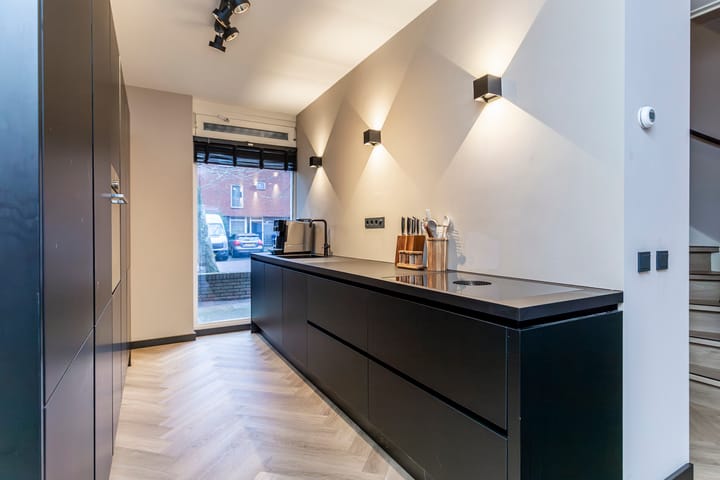 Foto 11 van Montevideostraat 60