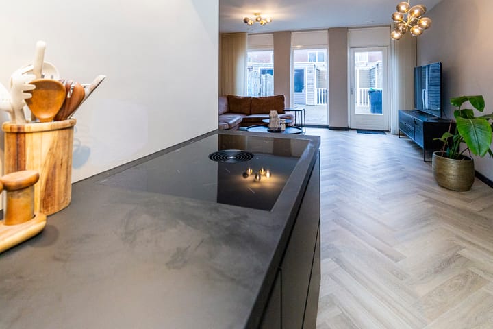 Foto 13 van Montevideostraat 60