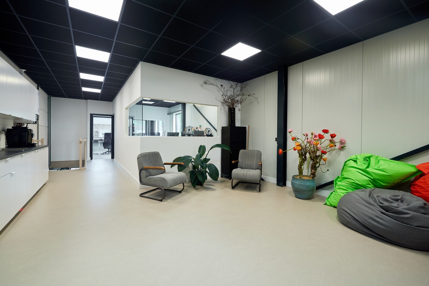 View photo 4 of Handelsweg 5-A