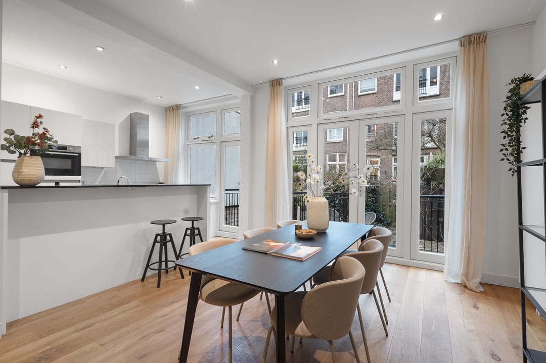 Photo 17 of Valeriusstraat 145-E