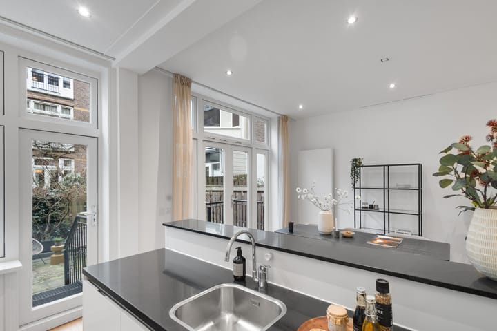 Foto 28 van Valeriusstraat 145-E