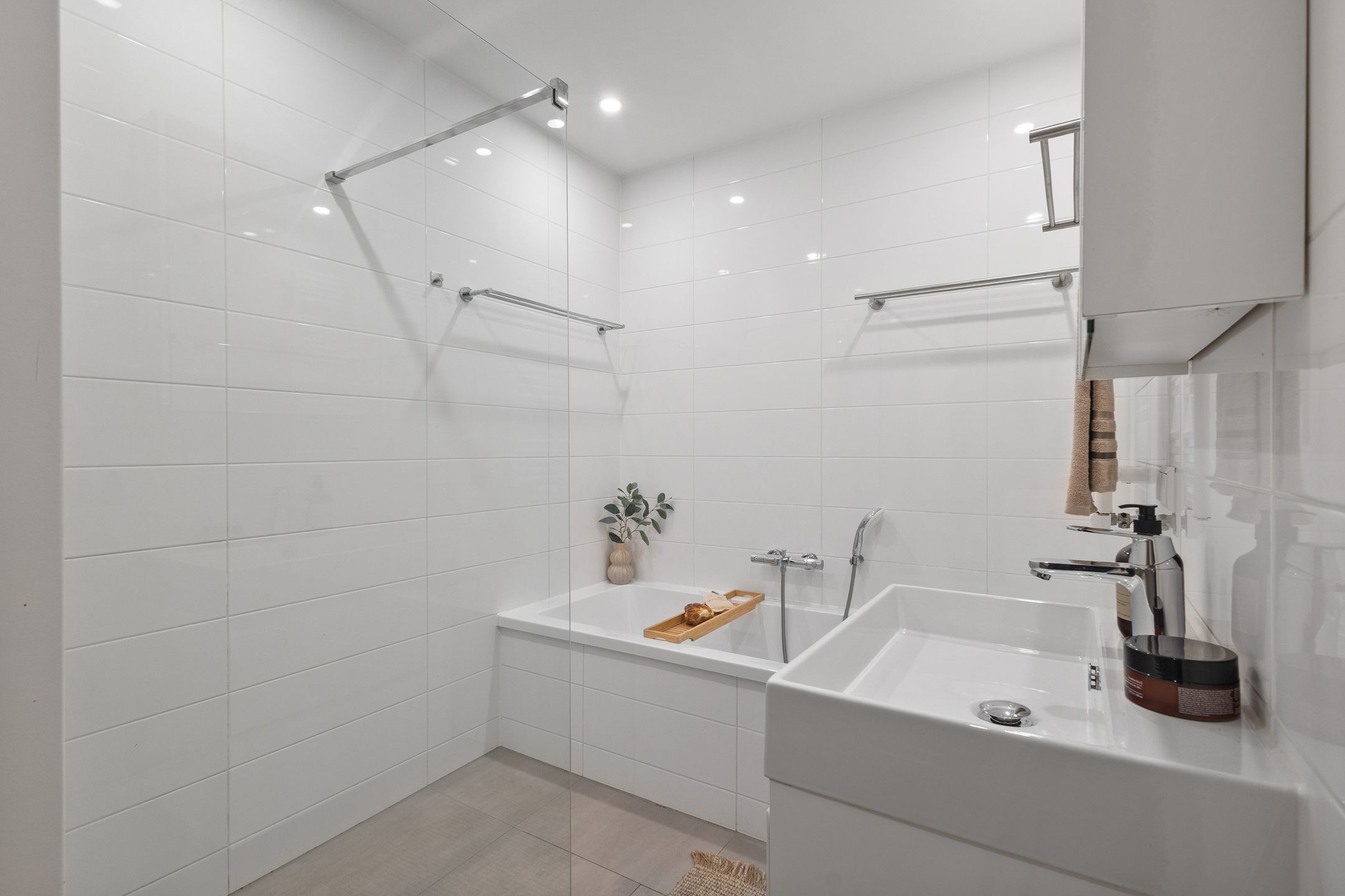 Photo 42 of Valeriusstraat 145-E