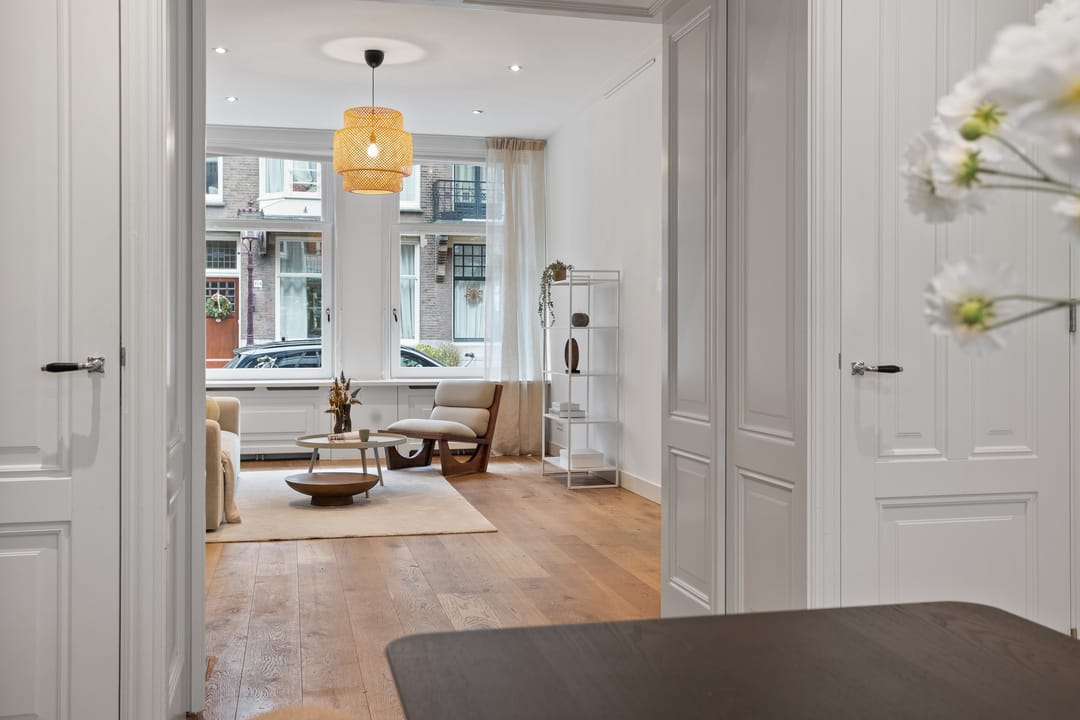 Photo 7 of Valeriusstraat 145-E