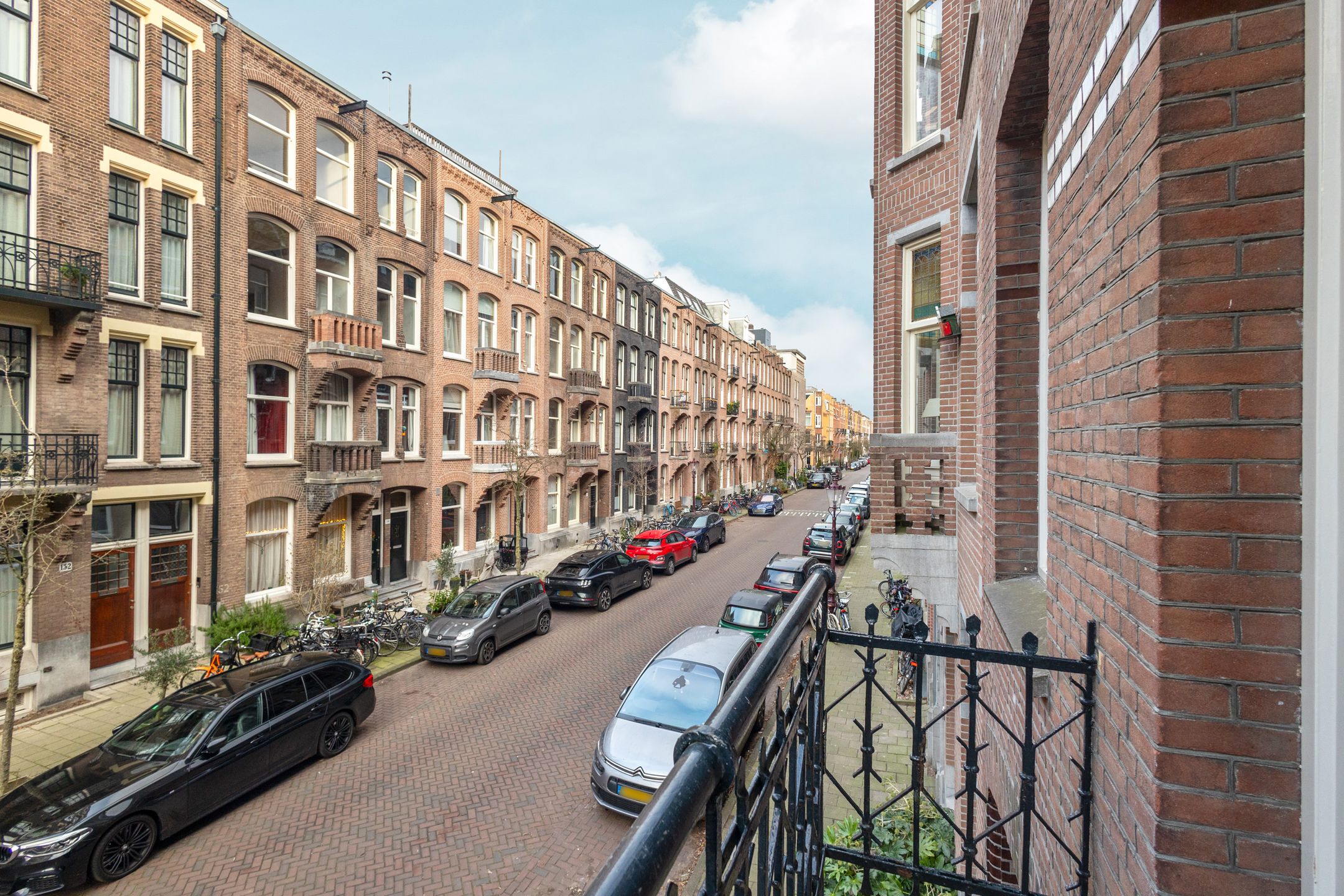 Photo 9 of Valeriusstraat 145-A