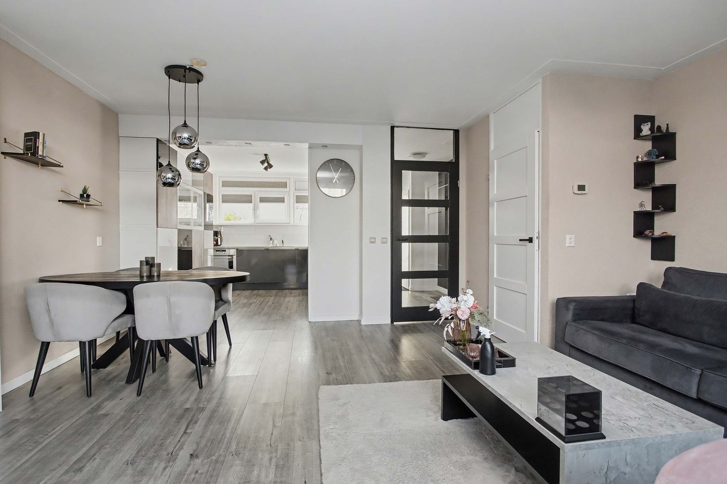 Foto 14 van Charlie Parkerstraat 27