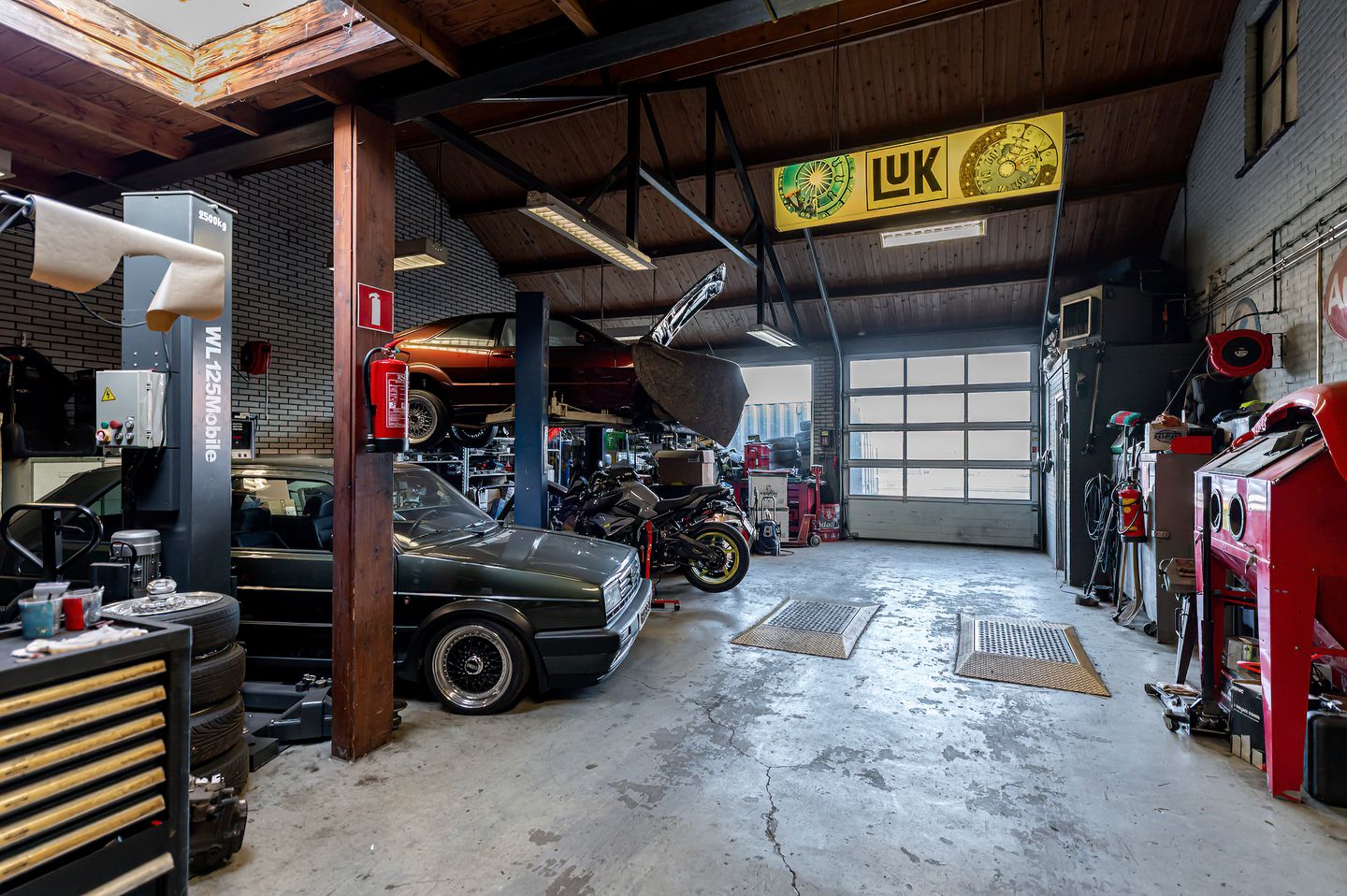 Bekijk foto 2 van Kerkstraat 13