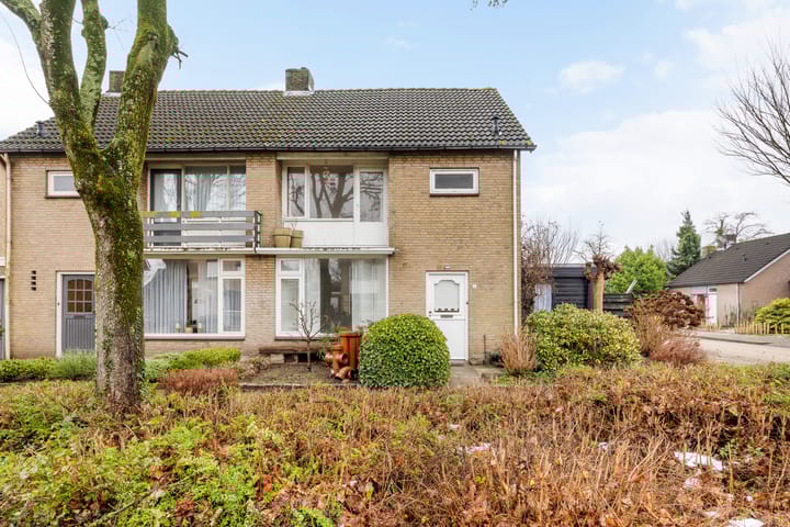 Photo 1 of Emmastraat 2