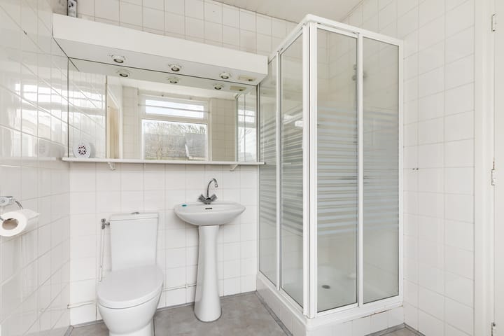 Photo 17 of Emmastraat 2