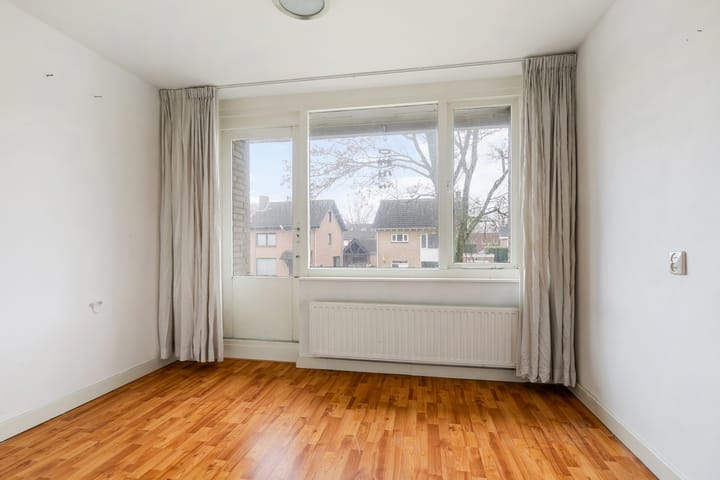 Photo 29 of Emmastraat 2