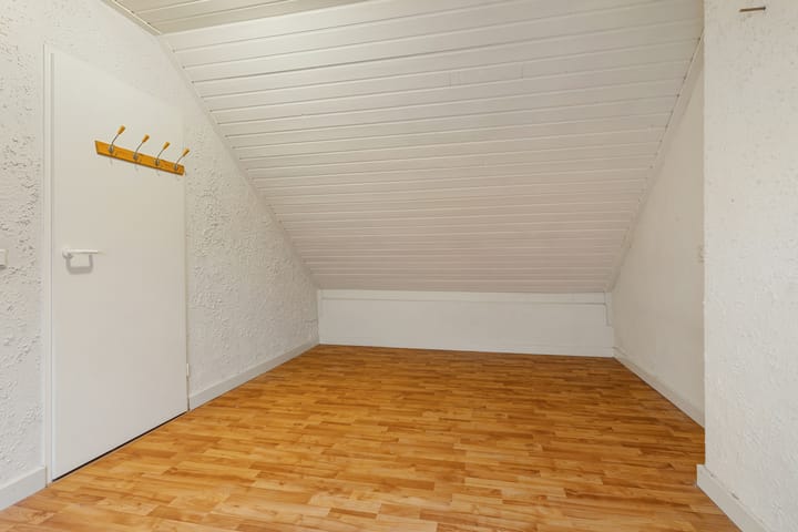 Photo 38 of Emmastraat 2