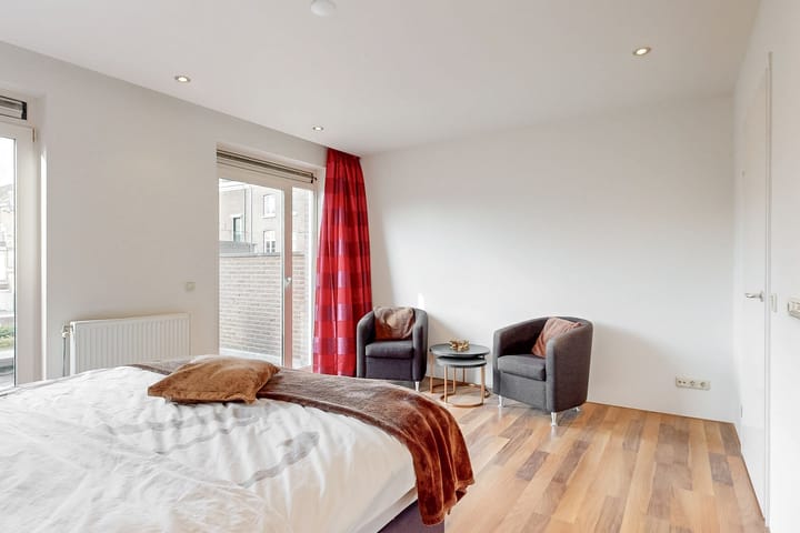 Foto 10 van Veeladingstraat 10