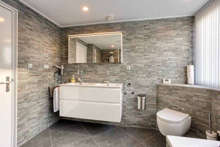 Foto 15 van Simon Sipmastrjitte 3-A