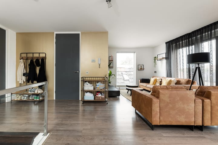 Foto 10 van Van Karnebeekstraat 69-F