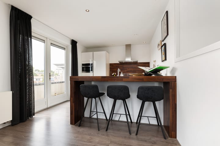 Foto 15 van Van Karnebeekstraat 69-F