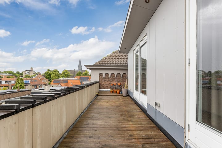 Foto 21 van Van Karnebeekstraat 69-F