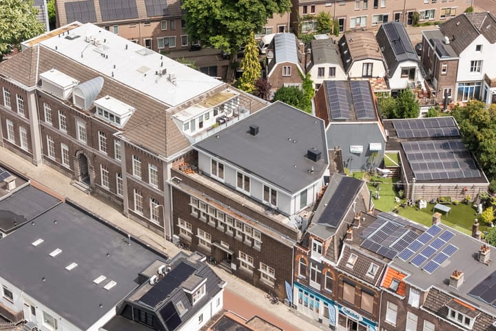 Foto 33 van Van Karnebeekstraat 69-F