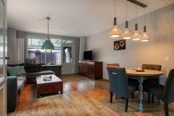 Foto 3 van Kamillestraat 52