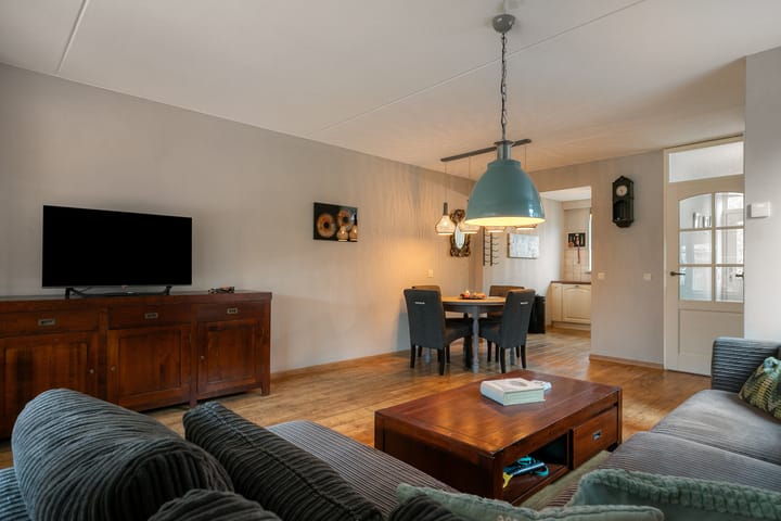 Foto 6 van Kamillestraat 52