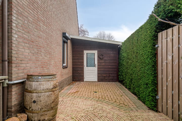 Foto 29 van Kamillestraat 52