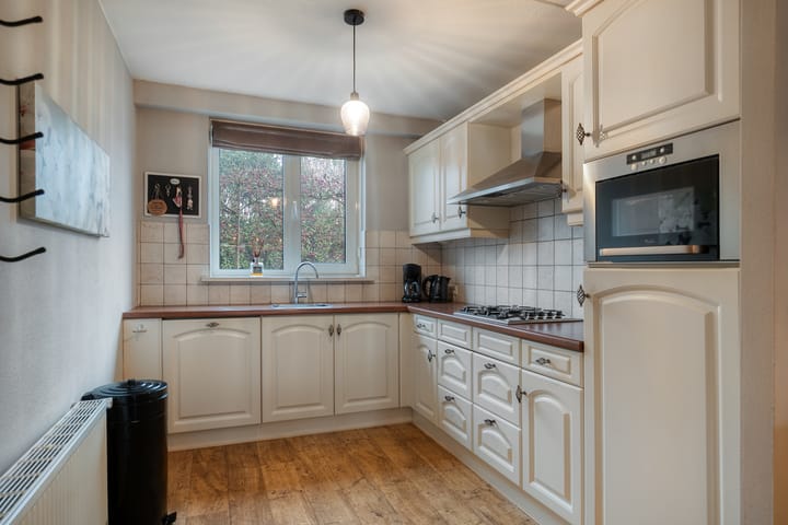 Foto 9 van Kamillestraat 52