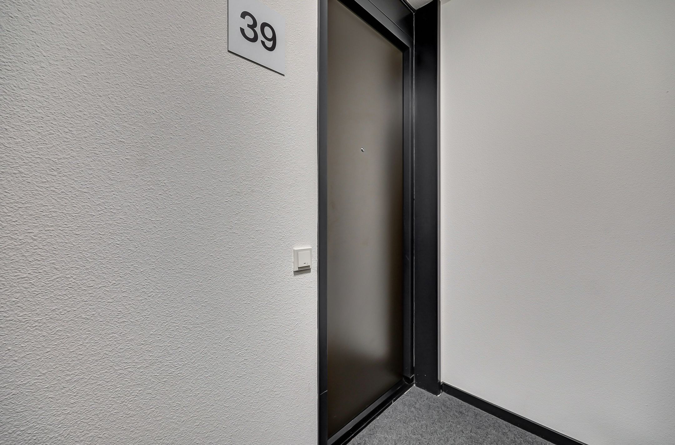 Photo 9 of Harenberg 39