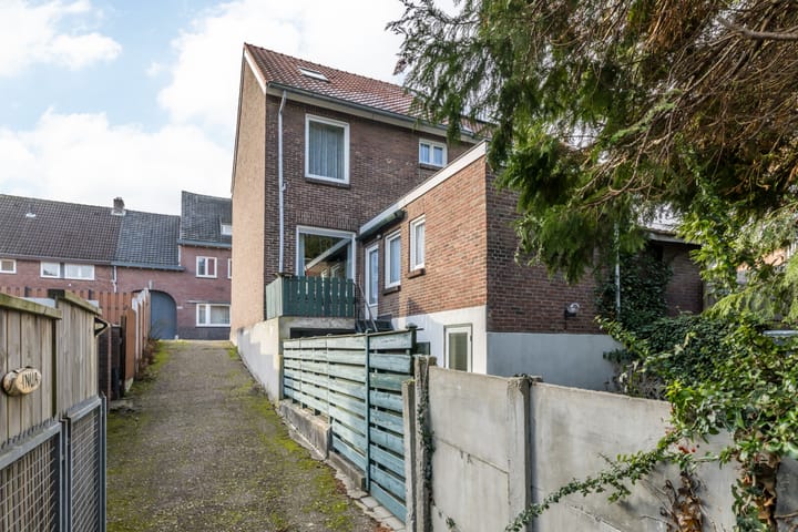 Photo 32 of Parallelstraat 54