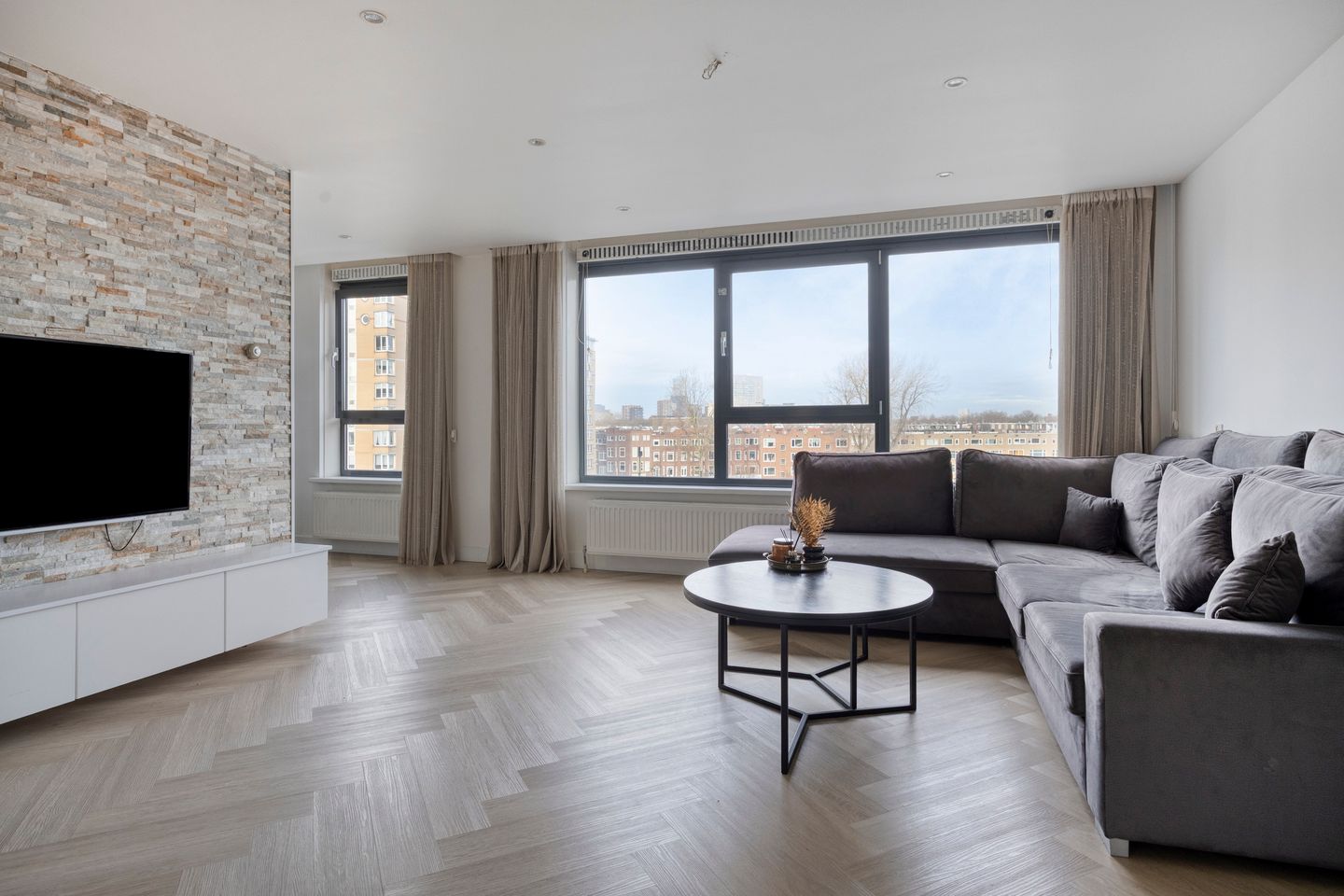 Foto 10 van Zuidplein 534