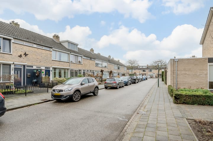 Foto 44 van Kerselaar 14