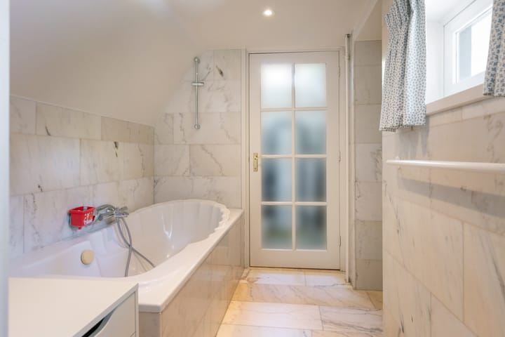 Foto 44 van De Hooghlaan 25