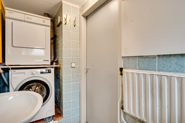 Photo 10 of Jan Petersstraat 6