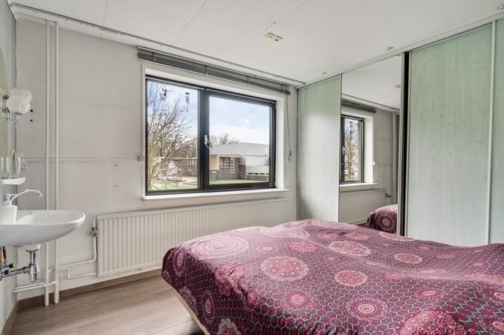 Photo 14 of Jan Petersstraat 6