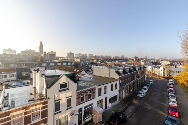 Photo 26 of Willem Brouwerstraat 11