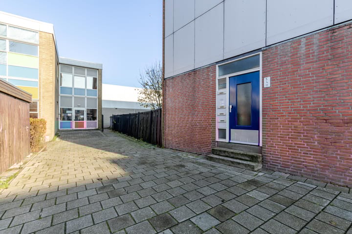 Photo 32 of Willem Brouwerstraat 11