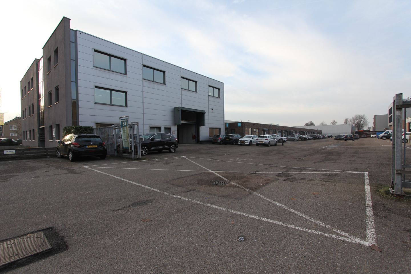 View photo 1 of Domineeslaan 91