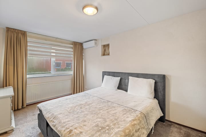 Foto 25 van Martinus Nijhofflaan 19