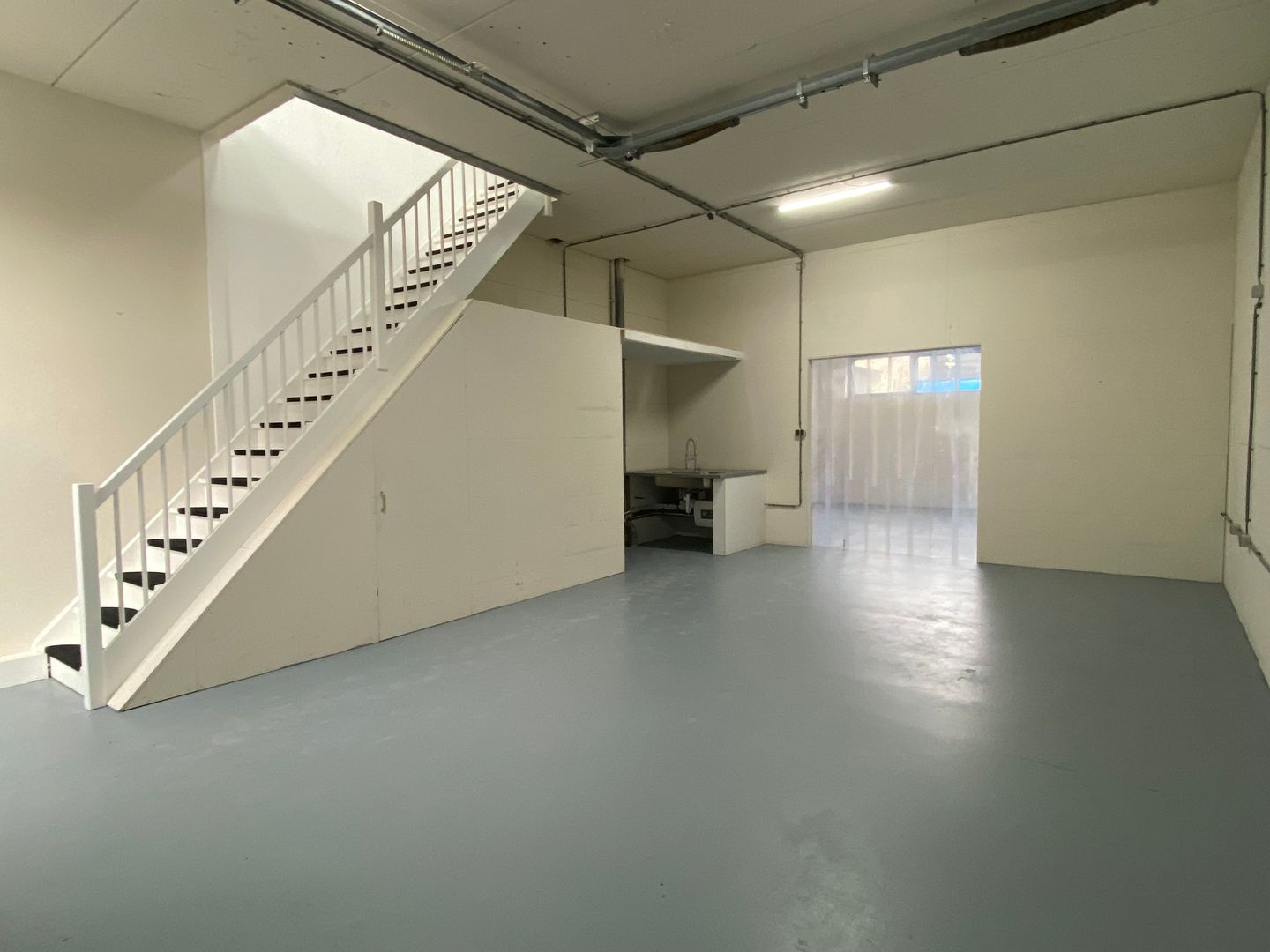 View photo 3 of Innovatiepark 38