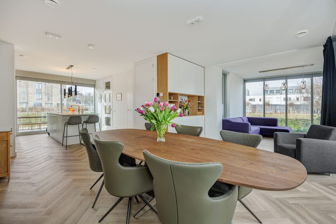 Foto 2 van Overschie 76