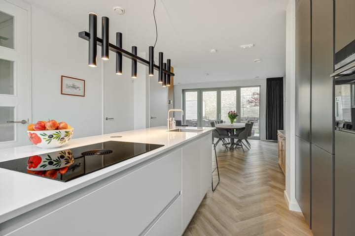 Photo 10 of Overschie 76