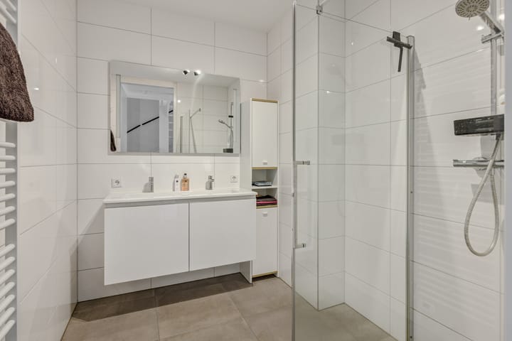 Photo 23 of Overschie 76