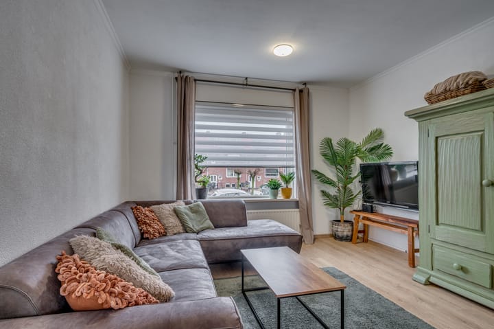 Photo 8 of Herman Potgieterstraat 32