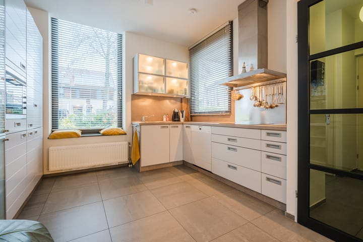 Foto 10 van Clara Wichmannstraat 7