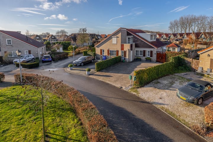 Foto 31 van Menheerseplein 23