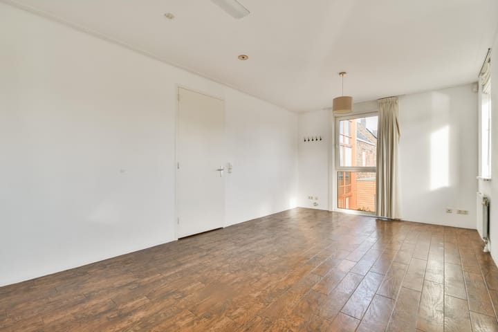 Foto 29 van Paros 23