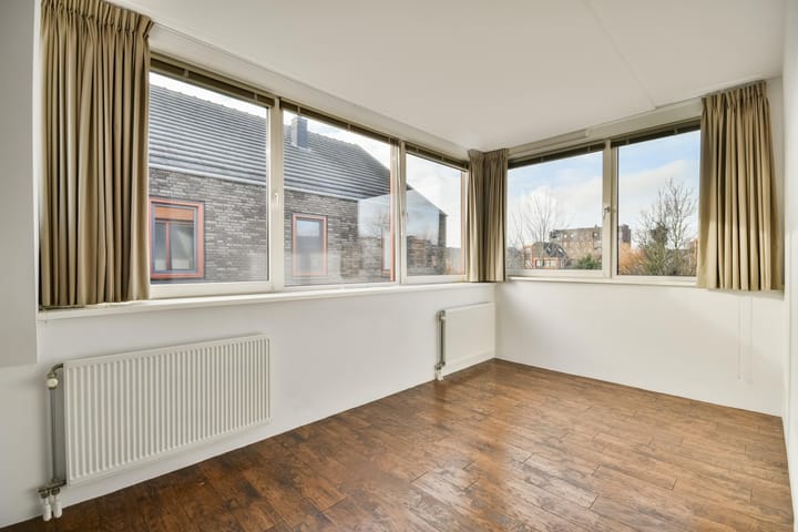 Foto 33 van Paros 23