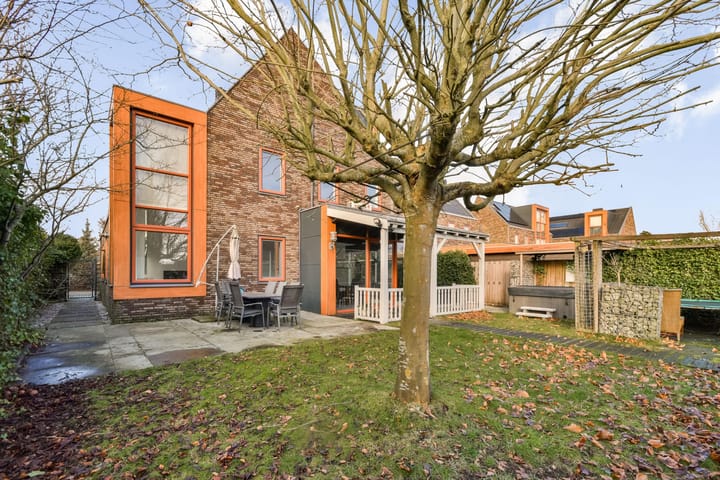 Foto 24 van Paros 23