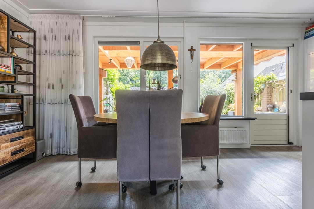 Foto 8 van Kardinaalsmuts 16