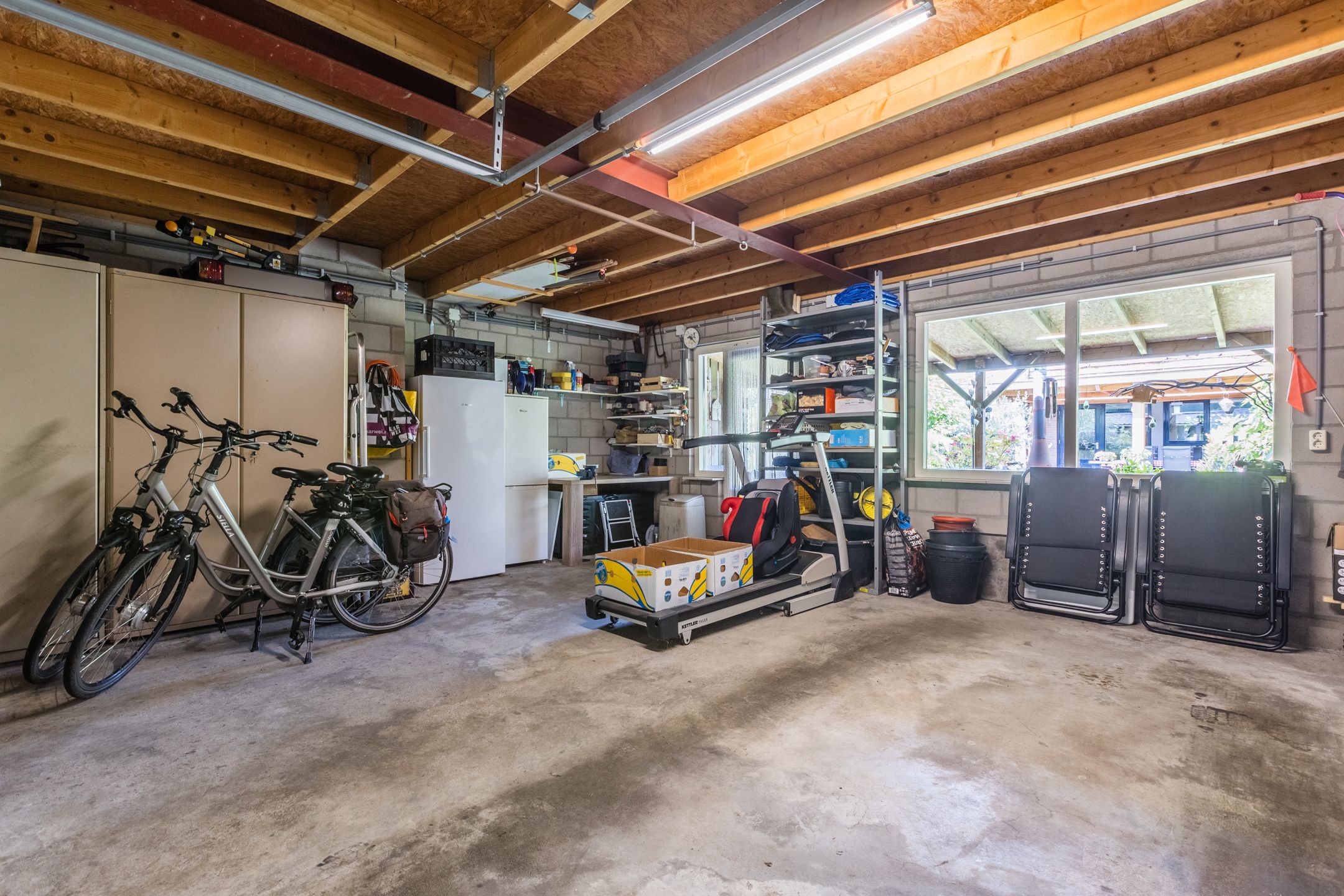 Foto 24 van Kardinaalsmuts 16