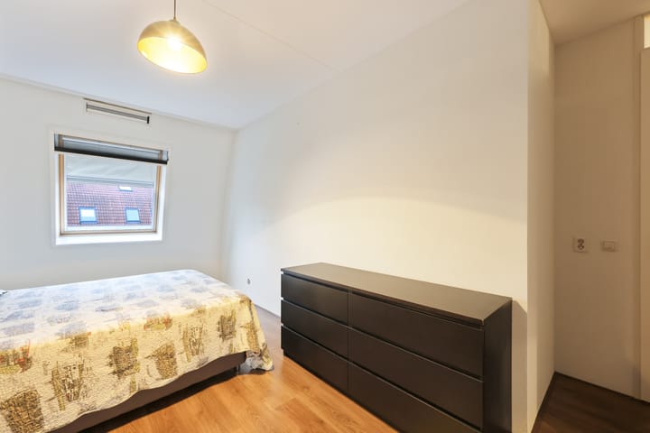 Foto 17 van P.L. Marnettestraat 39