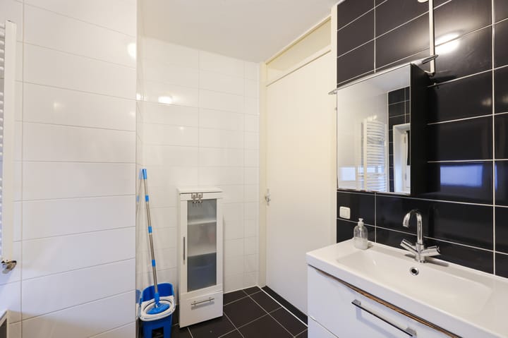 Foto 28 van P.L. Marnettestraat 39